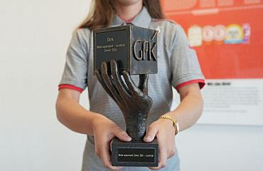 Dirk wint het GfK Zomerrapport