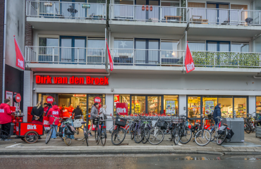 Dirk Amsterdam Sloterkade heropend